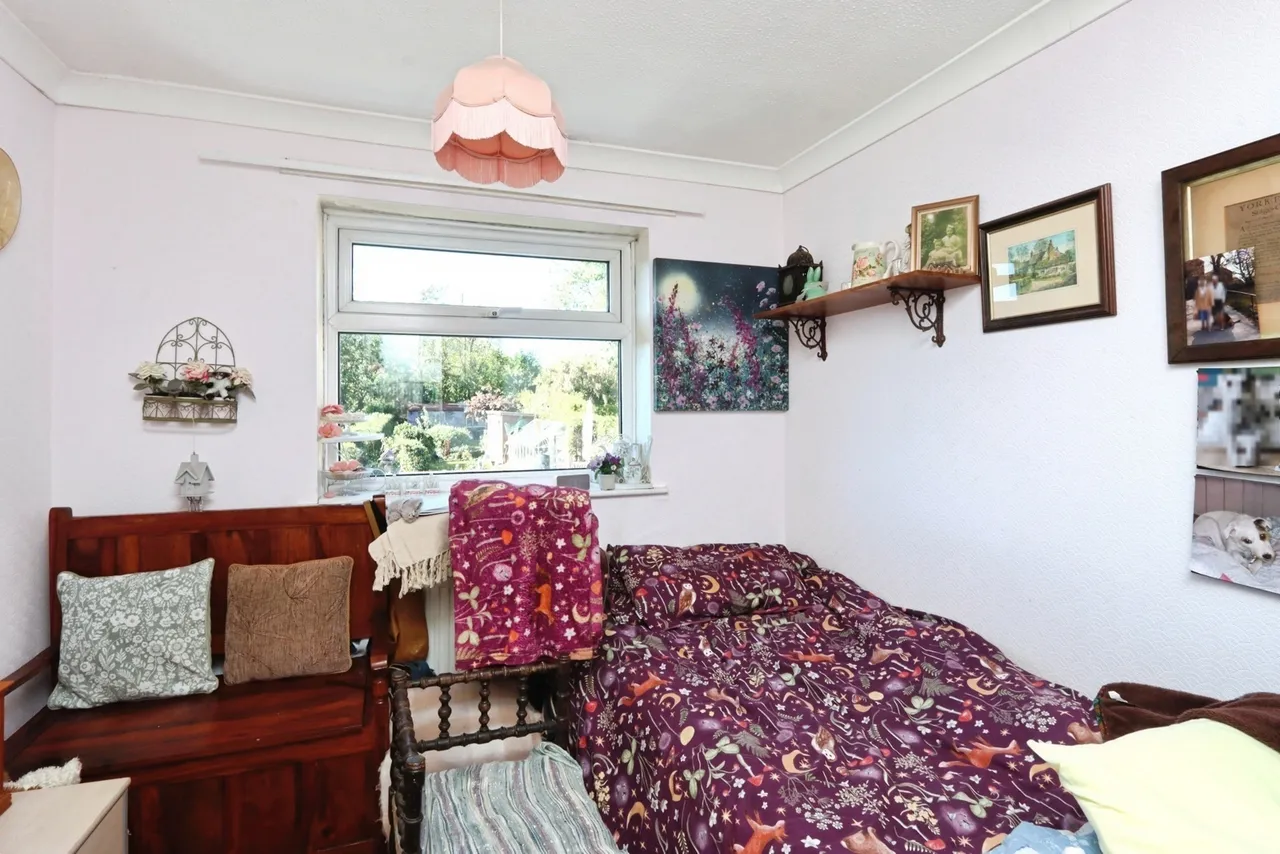 School Lane, Norton, S8, photo 11