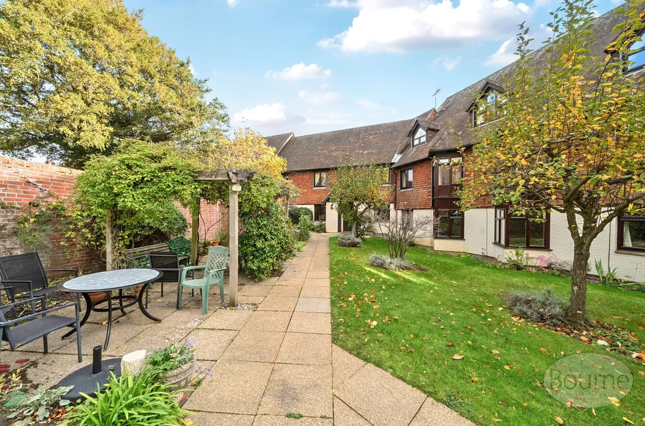 Hylton Road, Petersfield, GU32, photo 9