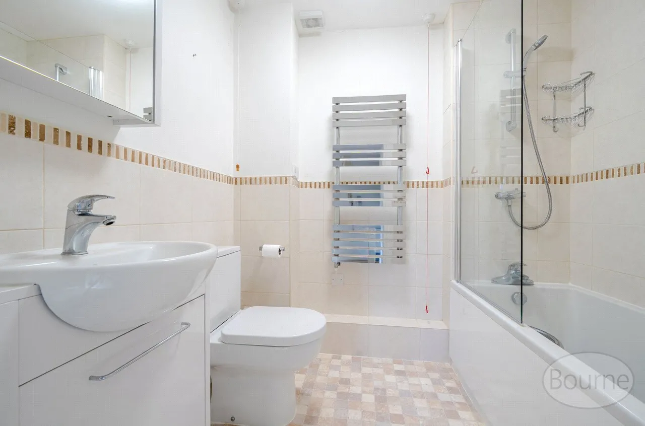 Hylton Road, Petersfield, GU32, photo 6