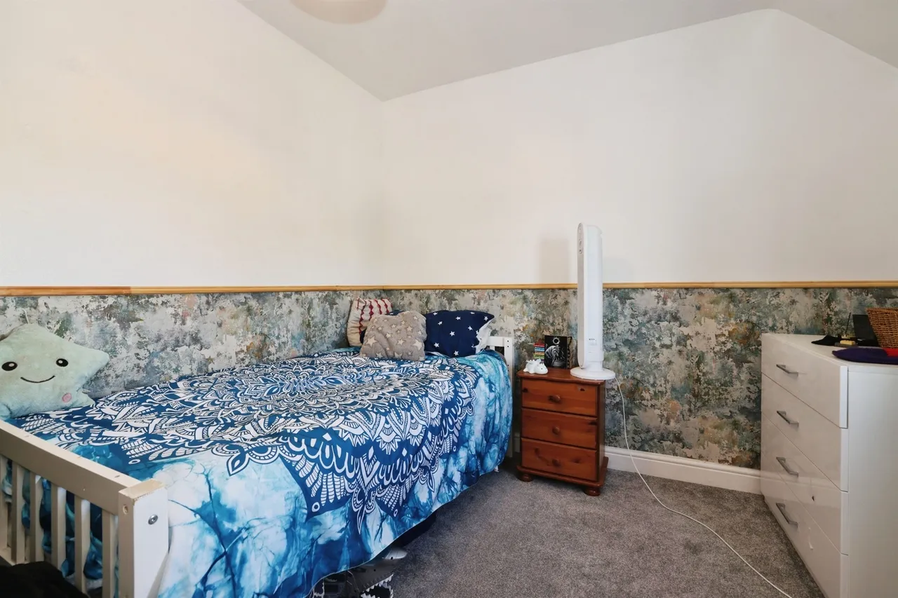 North End, Calne, SN11, photo 14
