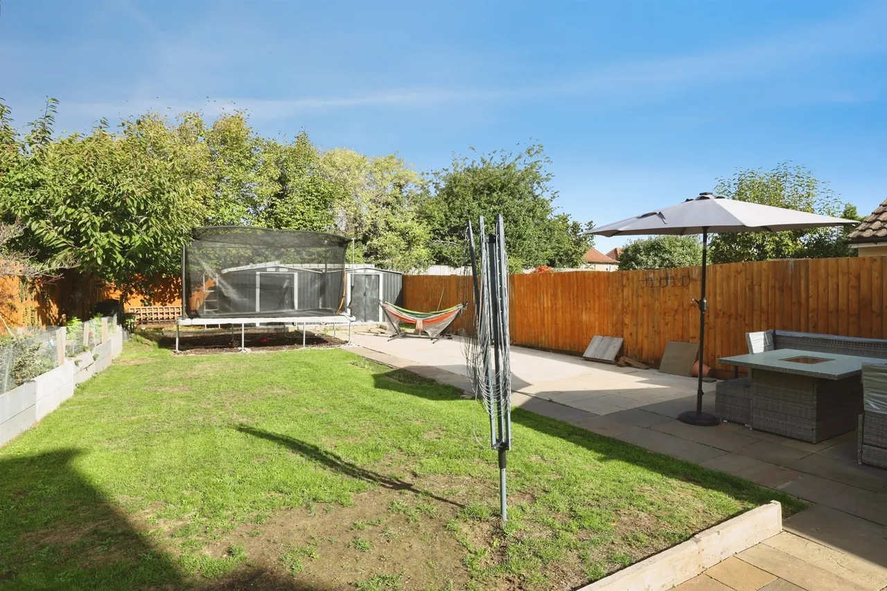 North End, Calne, SN11, photo 22