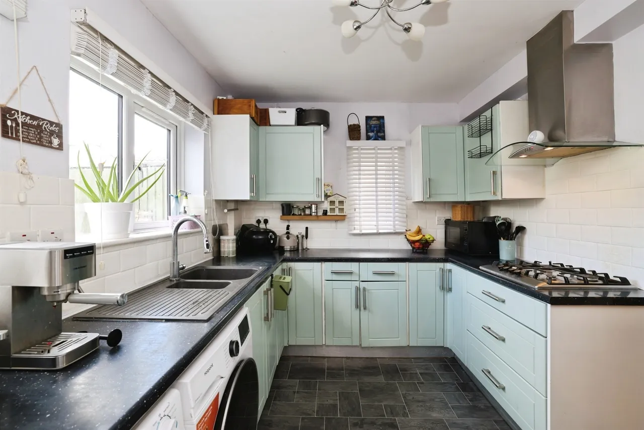 North End, Calne, SN11, photo 6