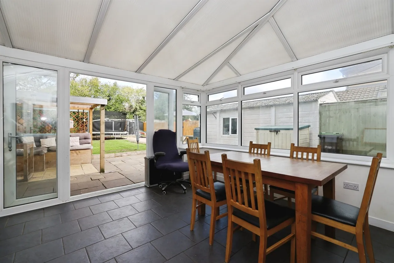 North End, Calne, SN11, photo 7