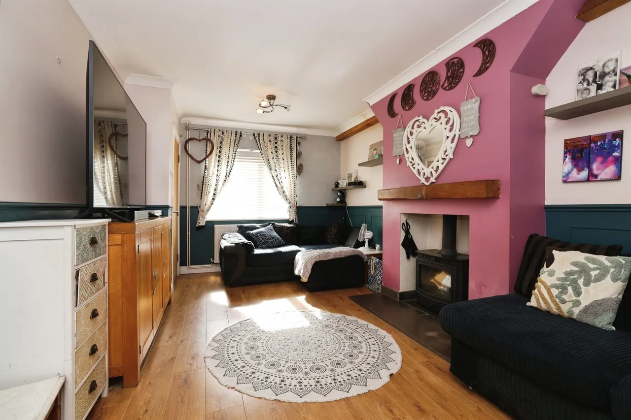 North End, Calne, SN11, photo 2