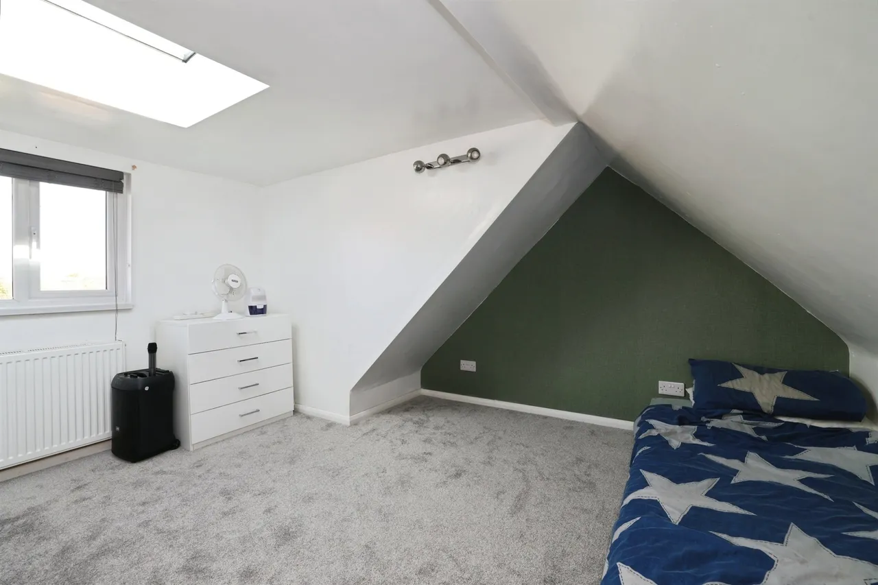 North End, Calne, SN11, photo 16