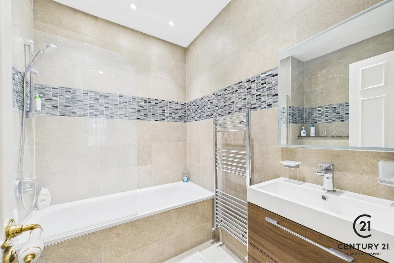 Winnington Road, London, N2, photo 27
