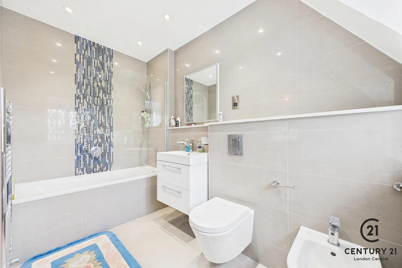 Winnington Road, London, N2, photo 20
