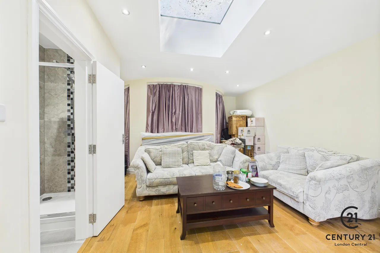 Winnington Road, London, N2, photo 23