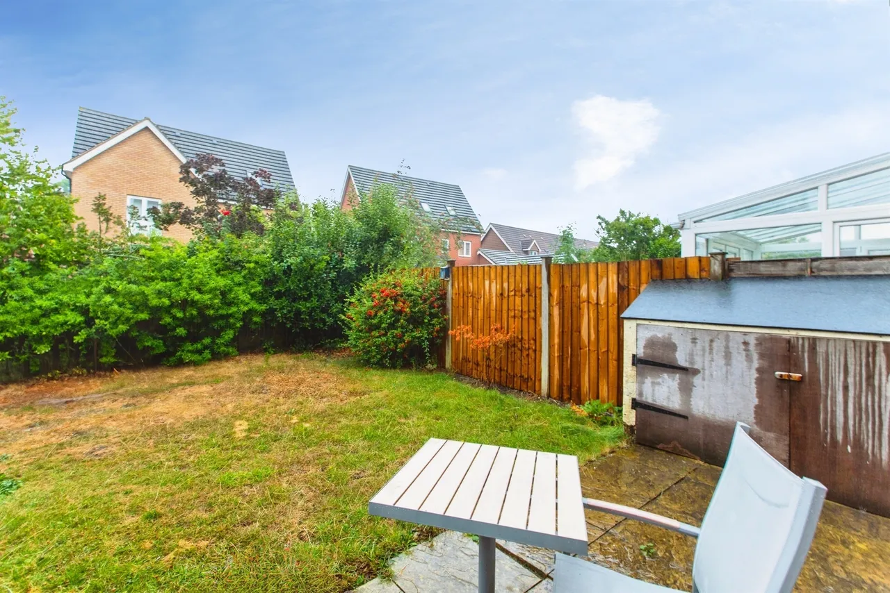 Lancaster Gate, Upper Cambourne, CB23, photo 4