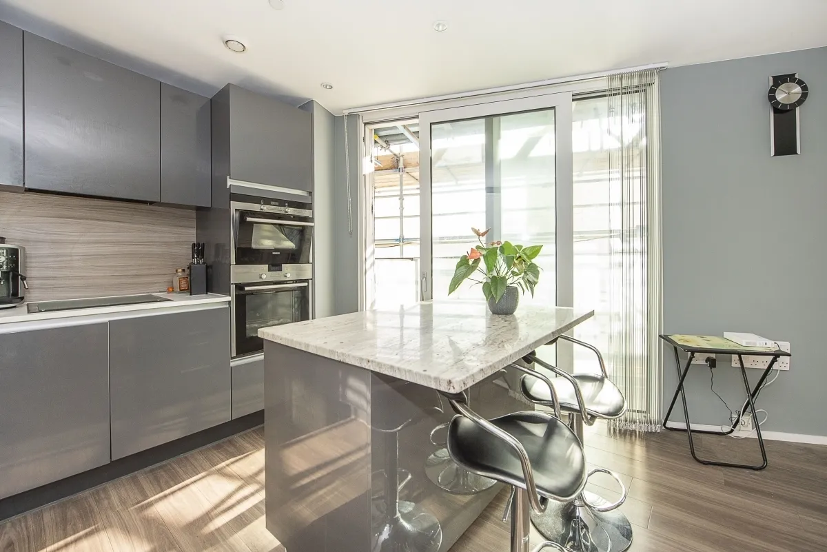 Buckhold Road London SW18, photo 5