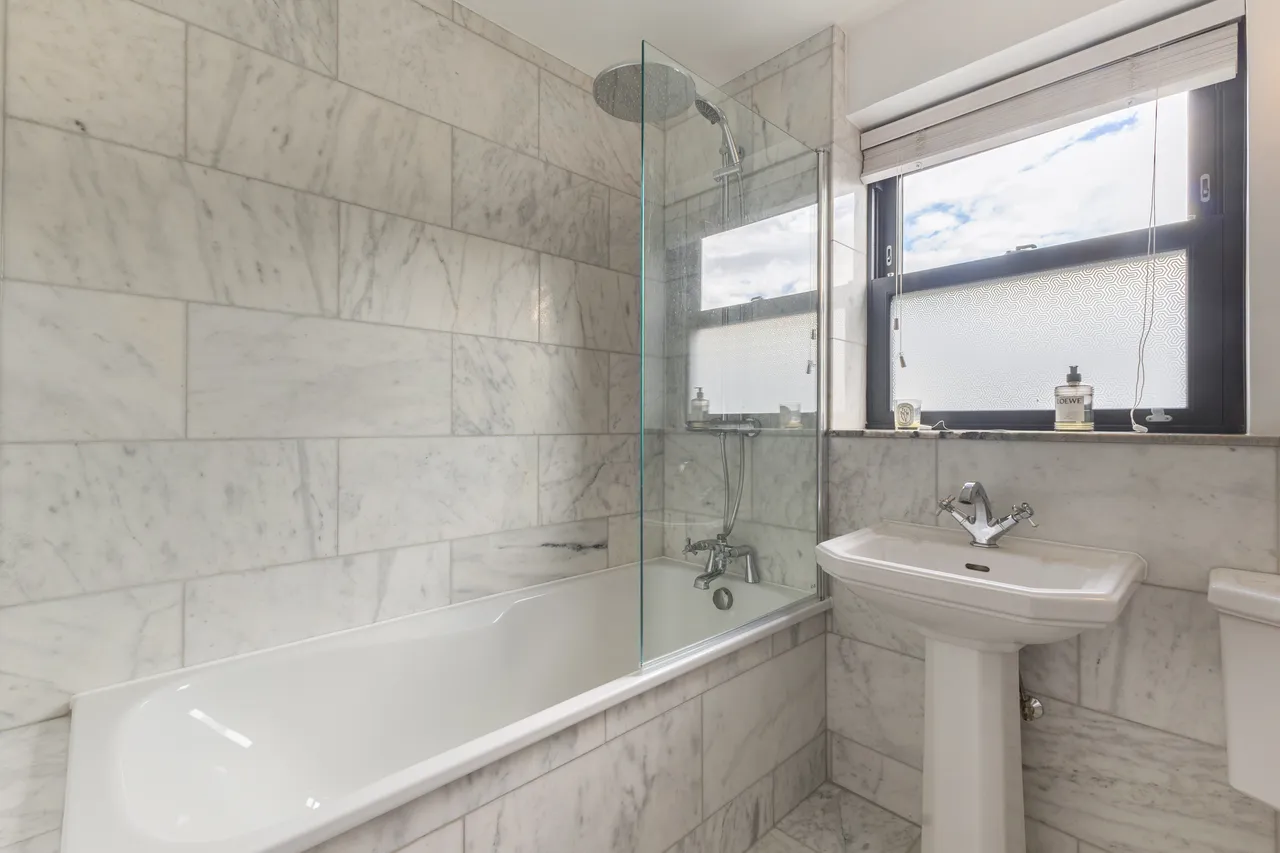 Priory Road, London, W4, photo 9