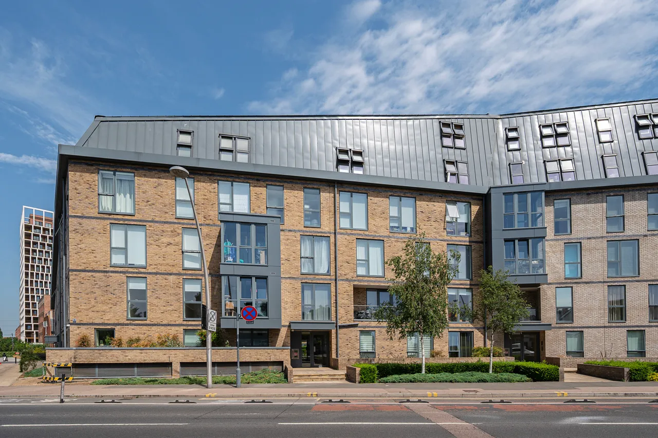 2 bed flat for sale — 21 Rookery Court, 80 Ruckholt Road, London