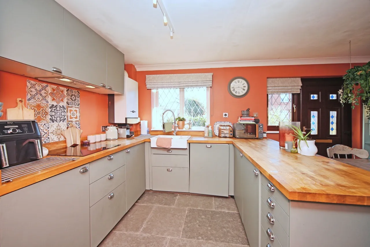 The Holloway, Droitwich, WR9, photo 7