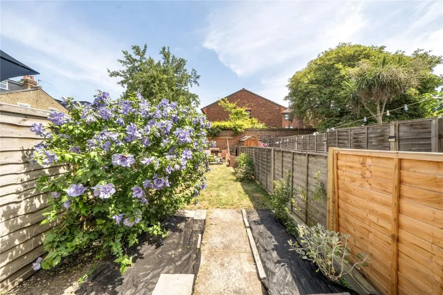 Larden Road, Acton, W3, photo 18