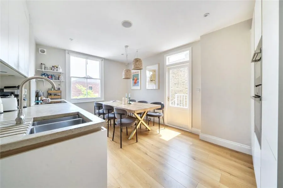 Larden Road, Acton, W3, photo 4
