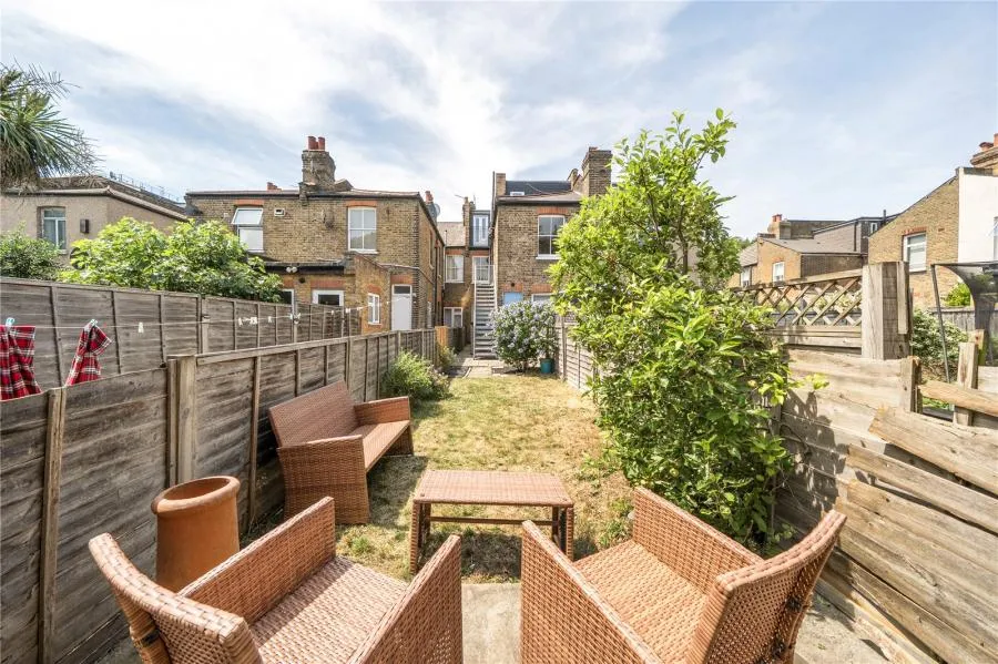 Larden Road, Acton, W3, photo 19