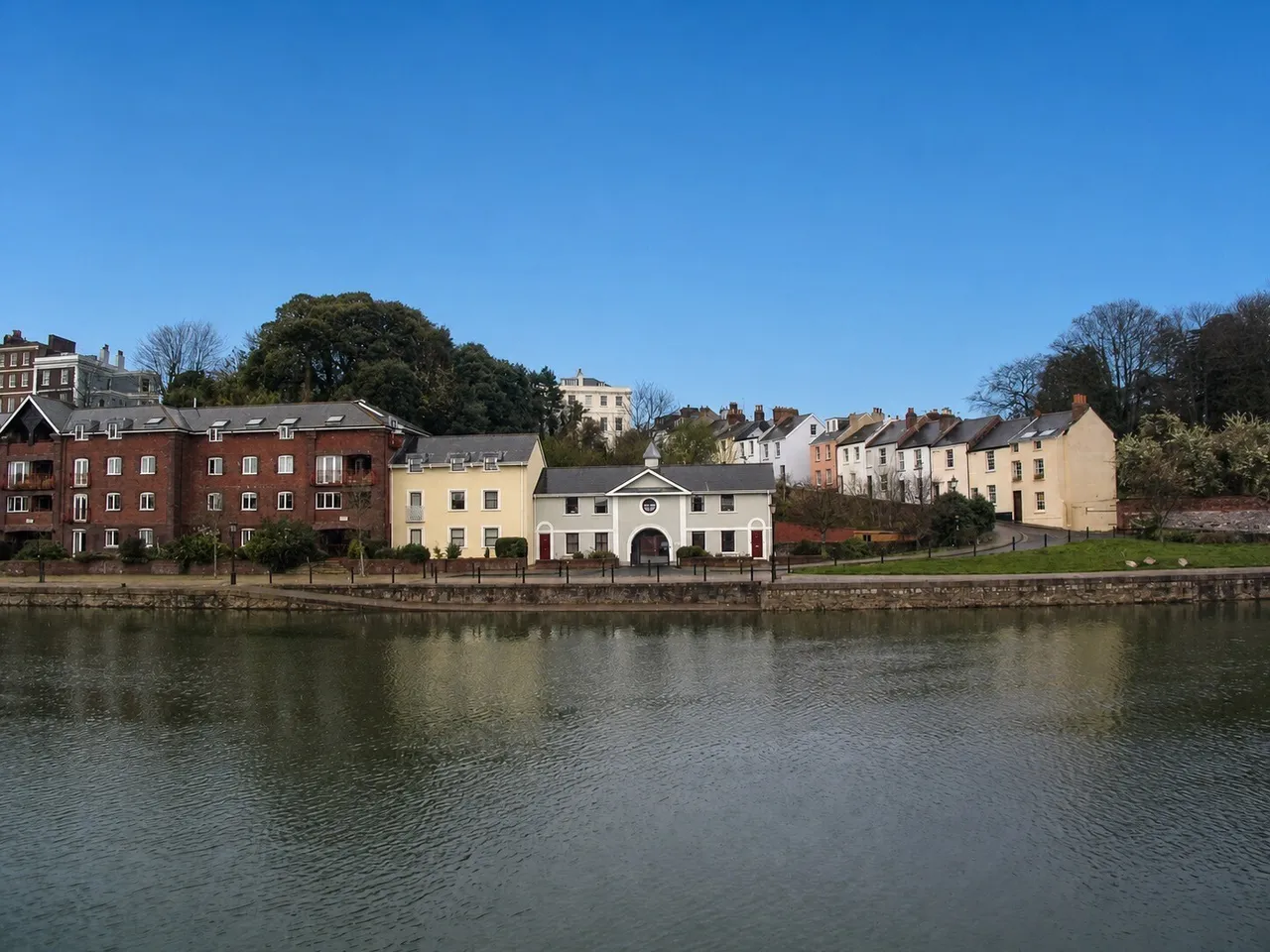 2 bed house to rent, Clipper Quay, Exeter, EX2