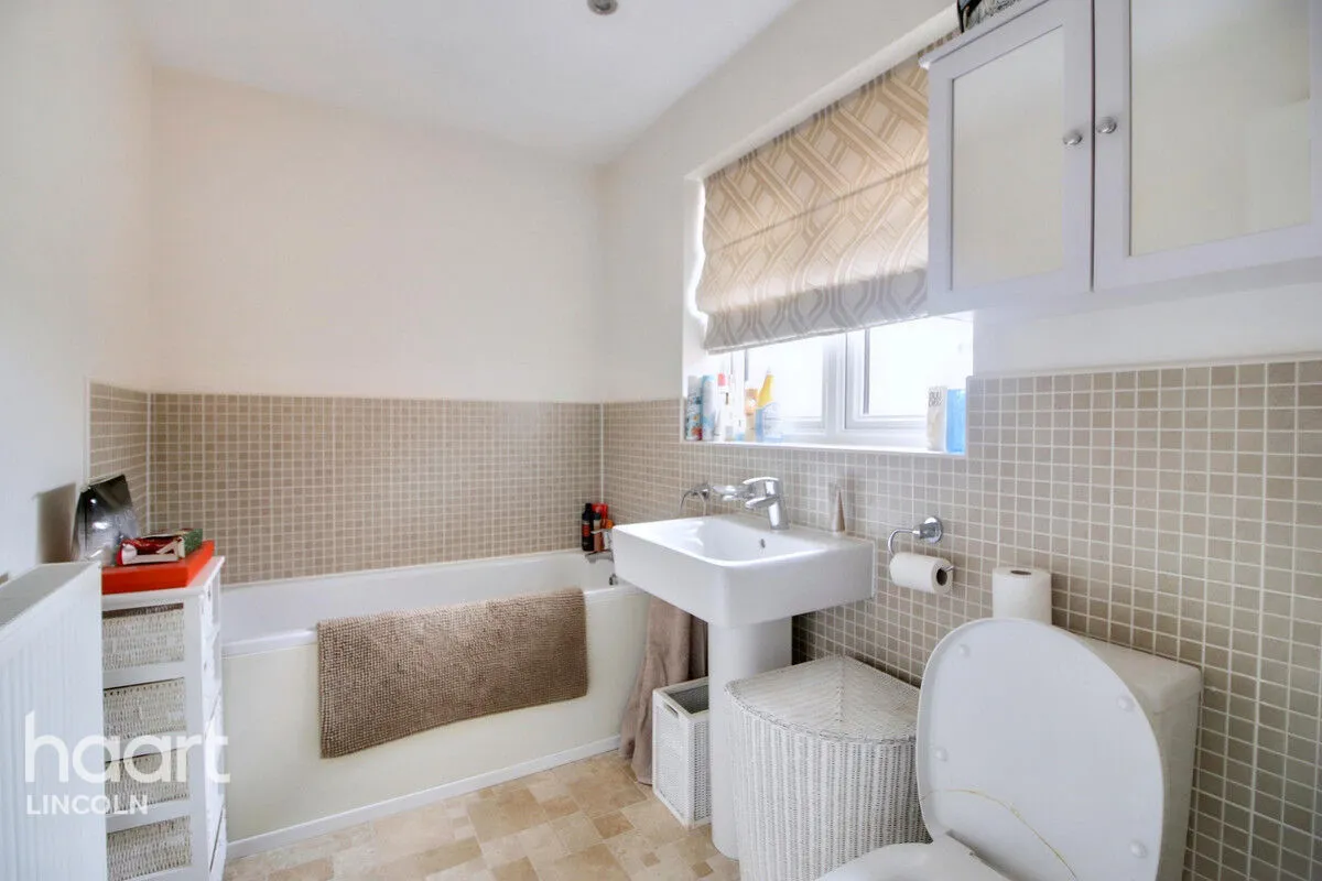 Plymouth Close, Gainsborough, DN21, photo 15