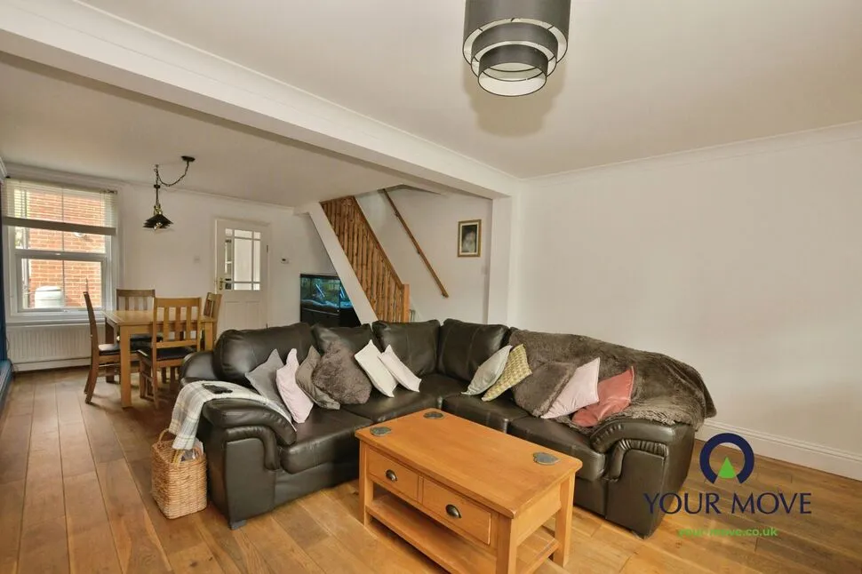 Faversham Road, Kennington, Kent, TN24, photo 6