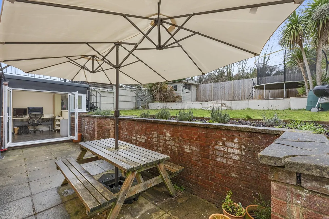 Guinions Road, High Wycombe, HP13, photo 18
