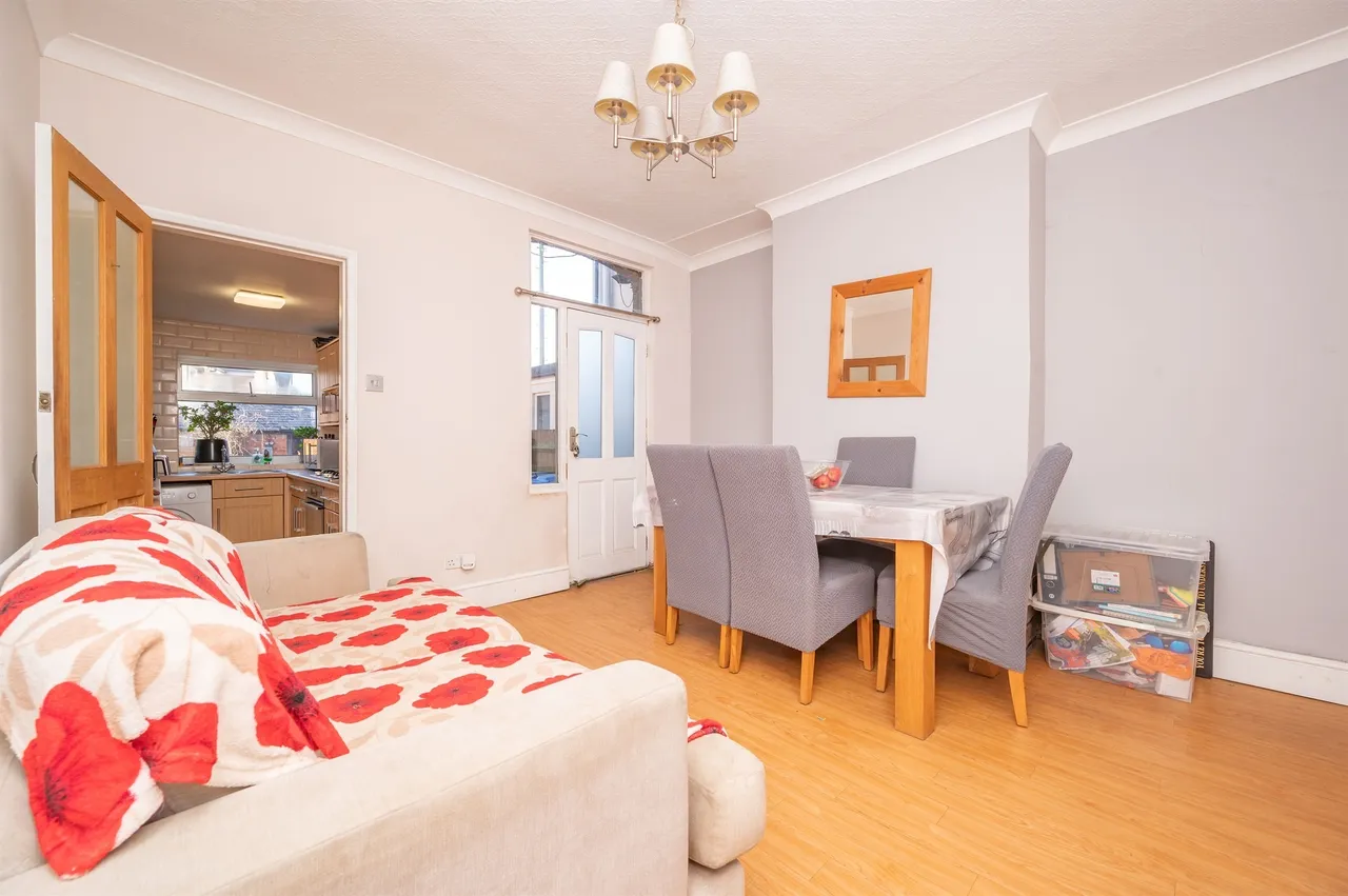 Harborough Road, Kettering, NN14, photo 2