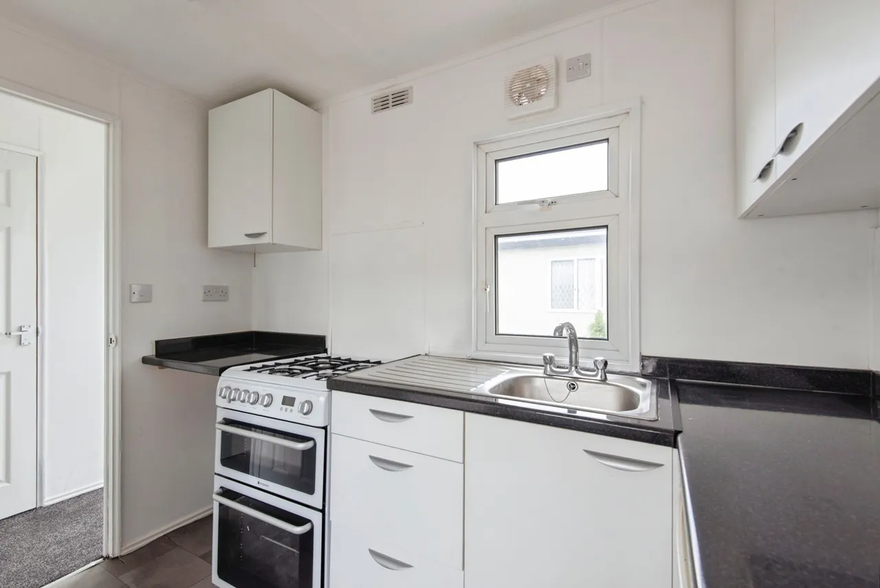 Hillcrest Park, Wilbury Hills Road, Letchworth Garden City, Hertfordshire, SG6, photo 2