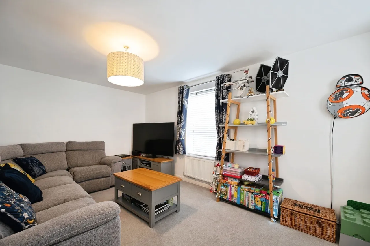 Signal Way, Hayling Island, PO11, photo 2