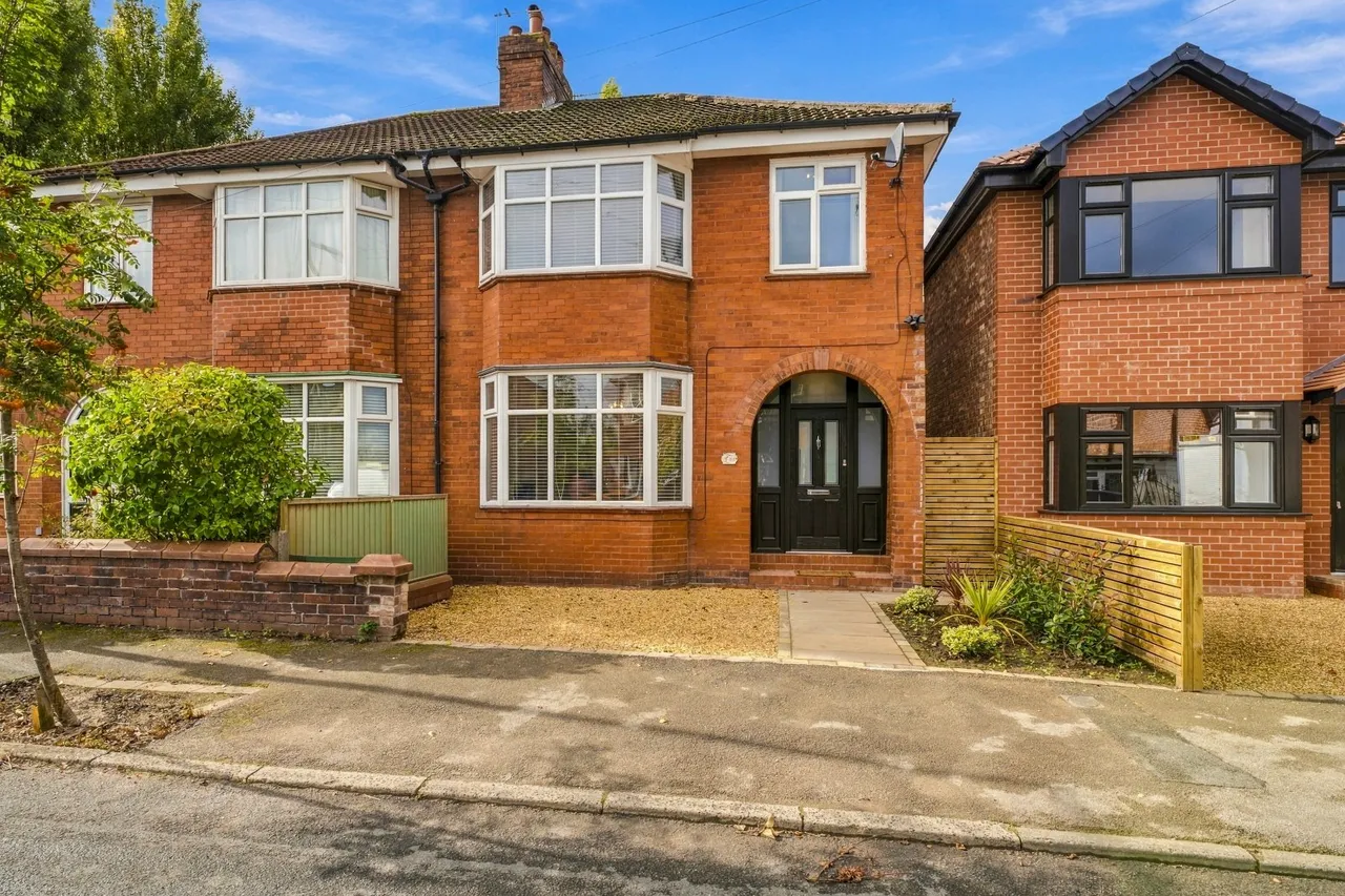 3 bed house for sale, Heswall Road, Reddish, SK5