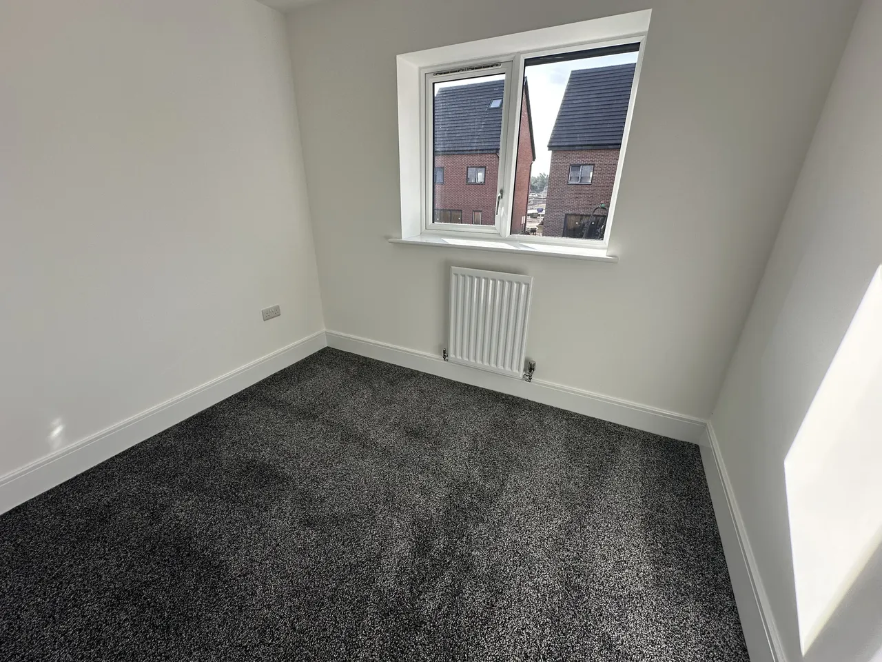 Hollowsbrook Road, DN11, photo 9