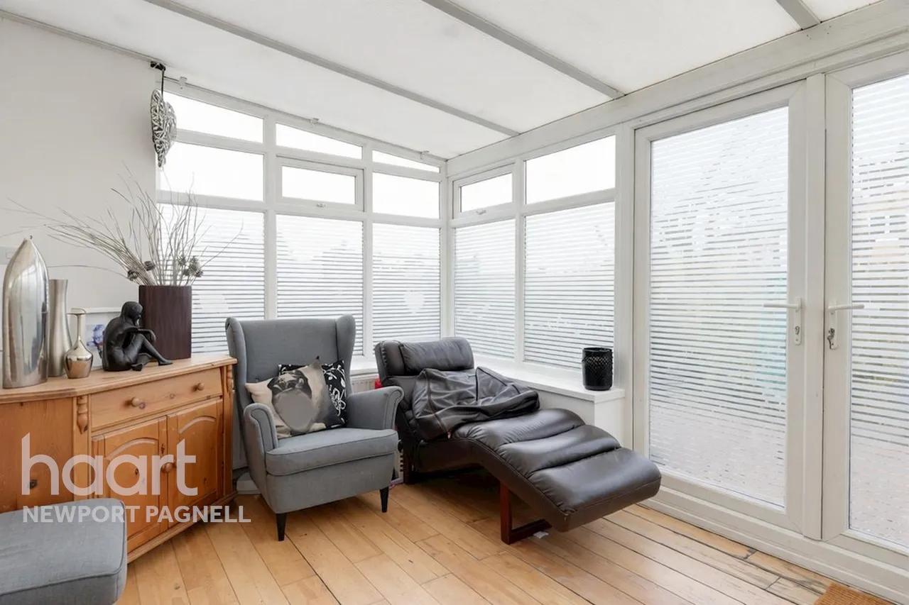 Byron Drive, Newport Pagnell, MK16, photo 17