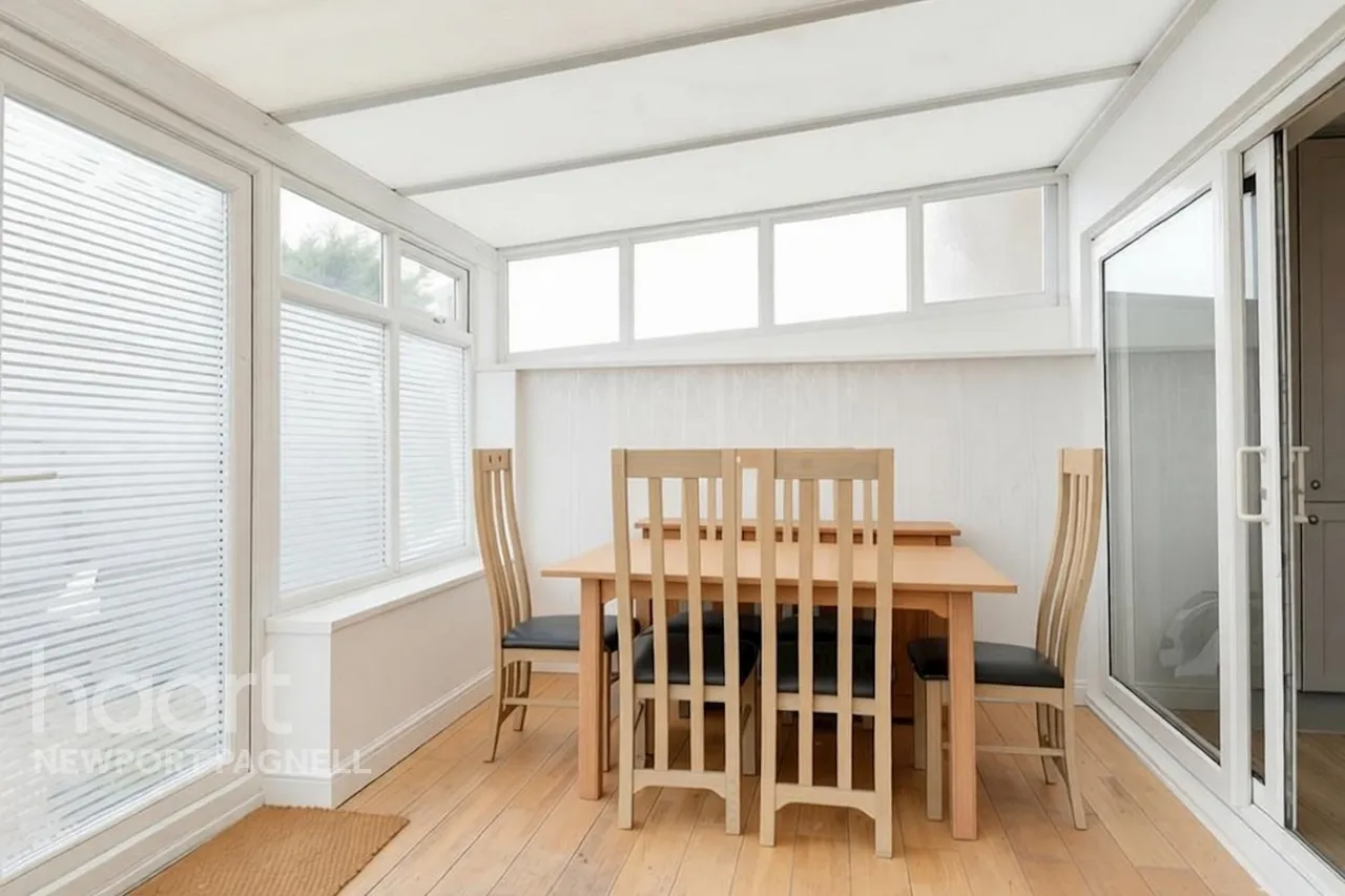 Byron Drive, Newport Pagnell, MK16, photo 18