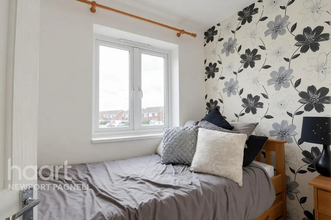 Byron Drive, Newport Pagnell, MK16, photo 15