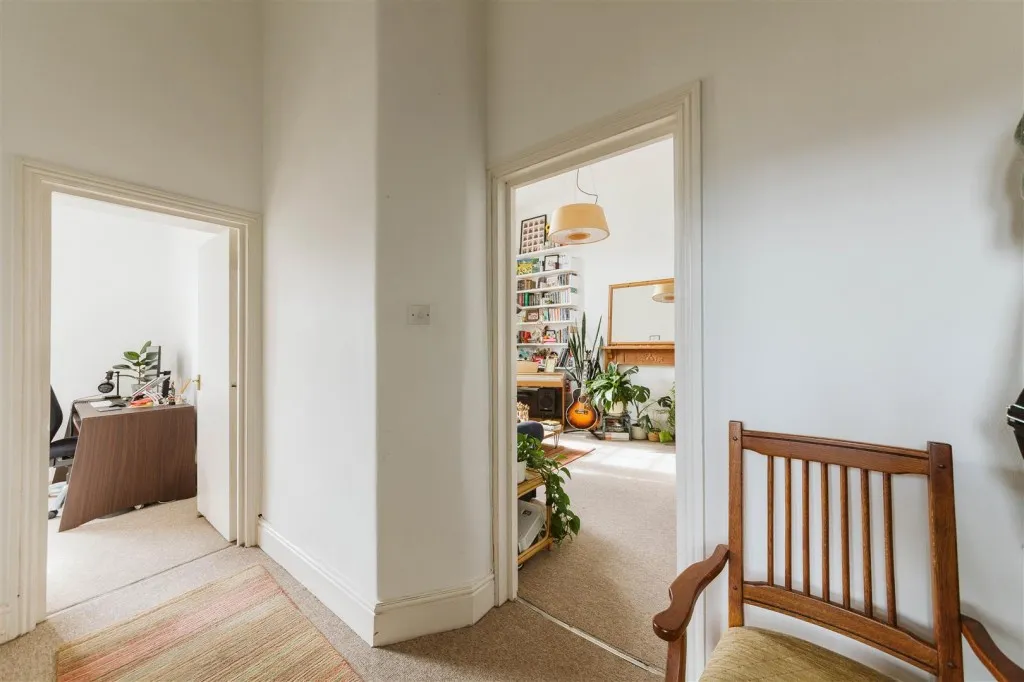 Flat 12, Tuscany House, Durdham Park, Westbury Park, Bristol, BS6 6XA, photo 5