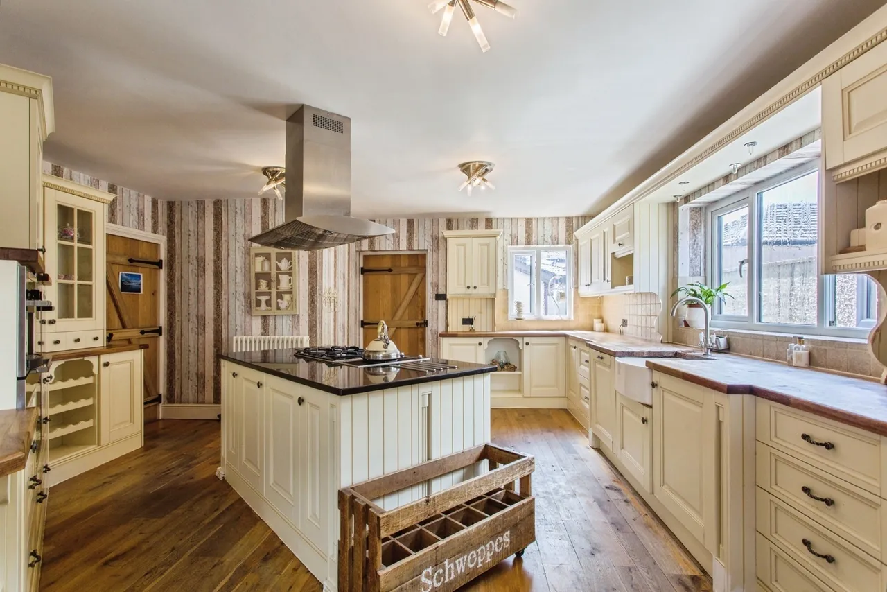 Garstang Road, Barton, PR3, photo 23