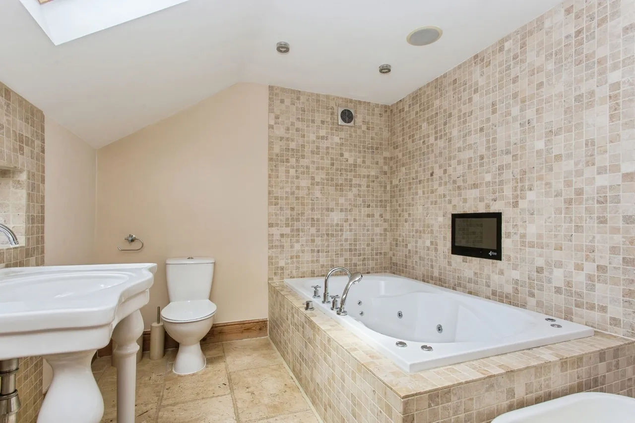 Garstang Road, Barton, PR3, photo 20