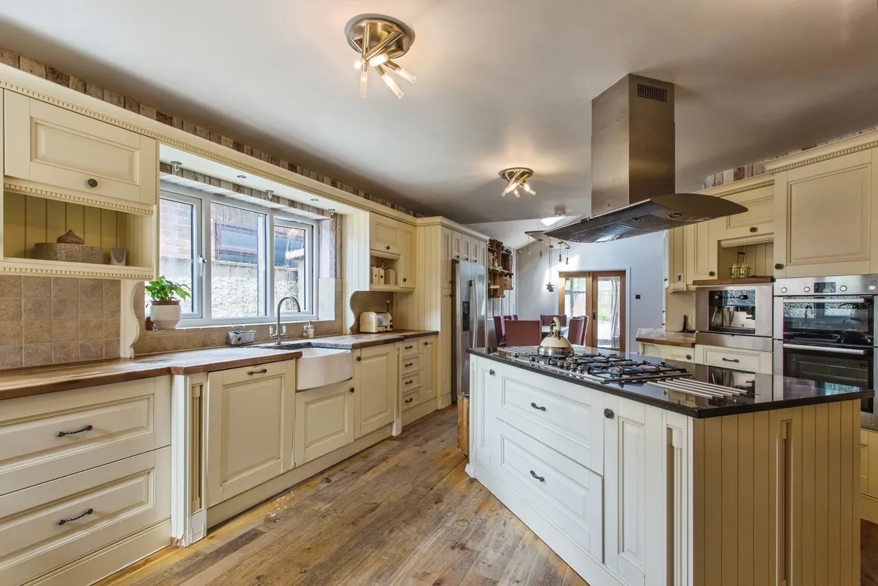 Garstang Road, Barton, PR3, photo 6