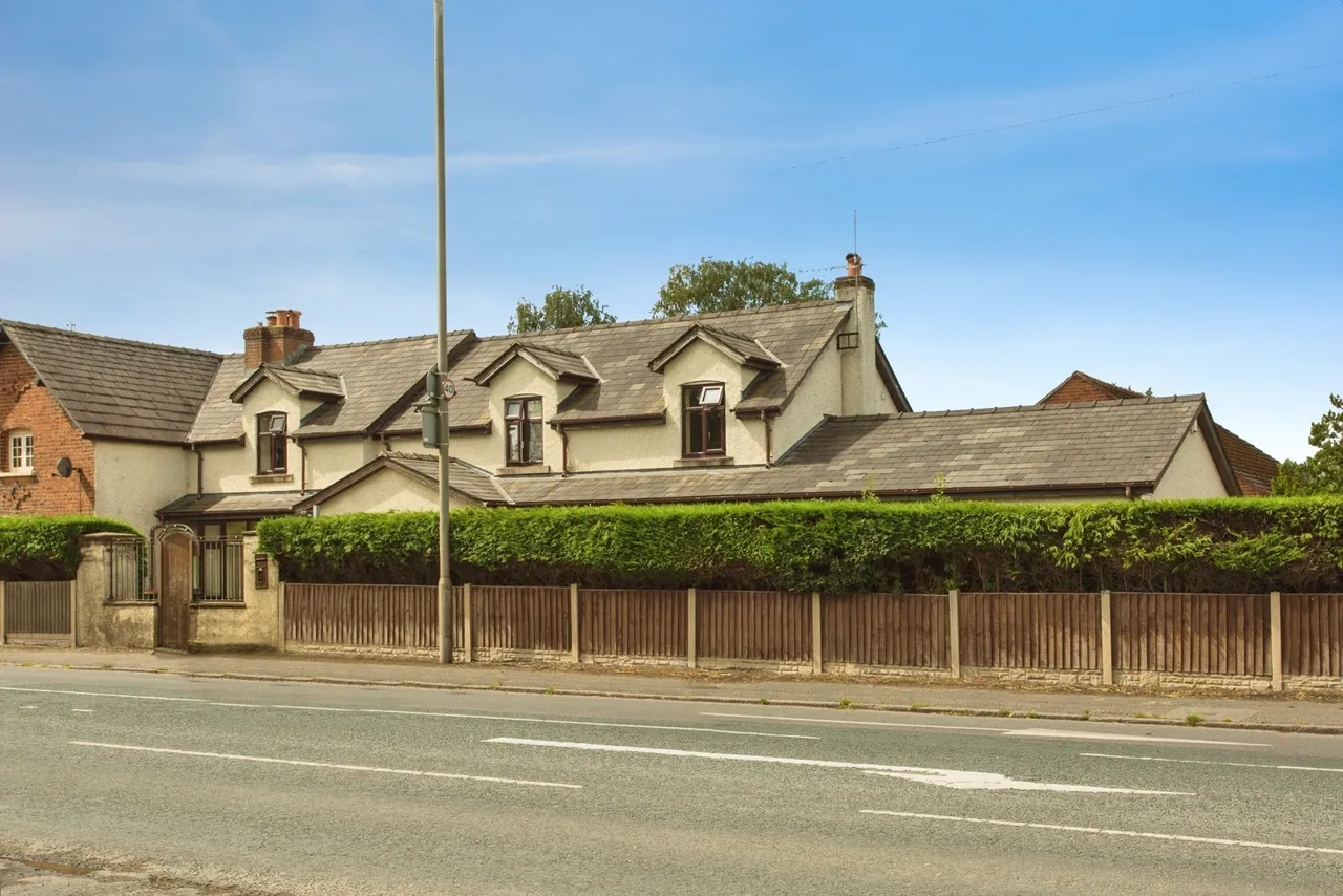 Garstang Road, Barton, PR3, photo 2