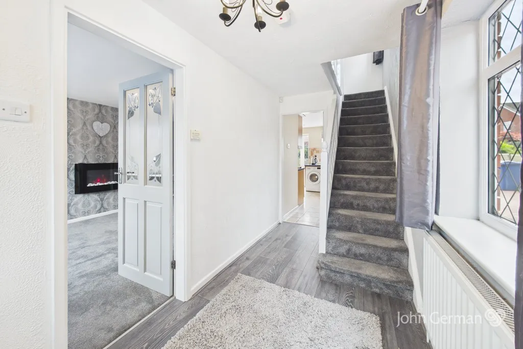 Shipton Drive, Uttoxeter, photo 9