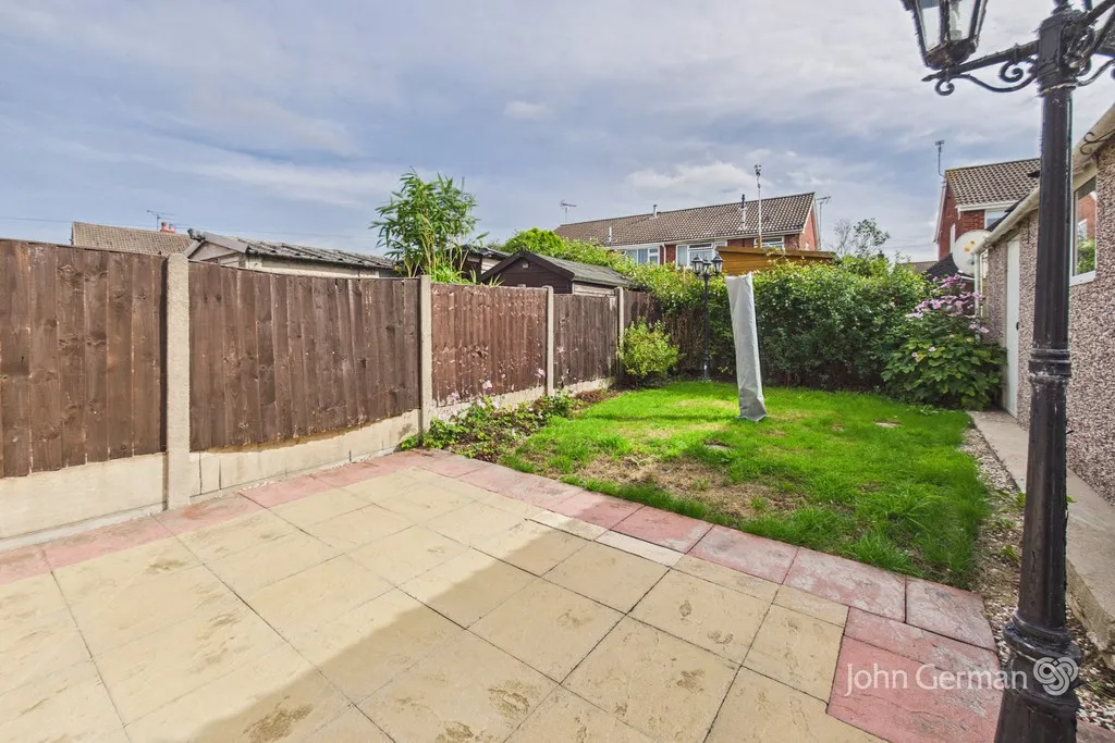 Shipton Drive, Uttoxeter, photo 11