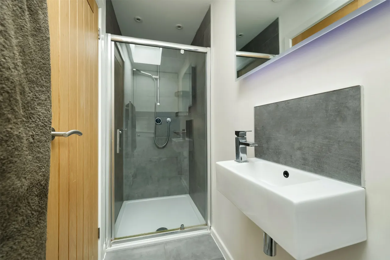 Windermere Way, Reigate, RH2, photo 4
