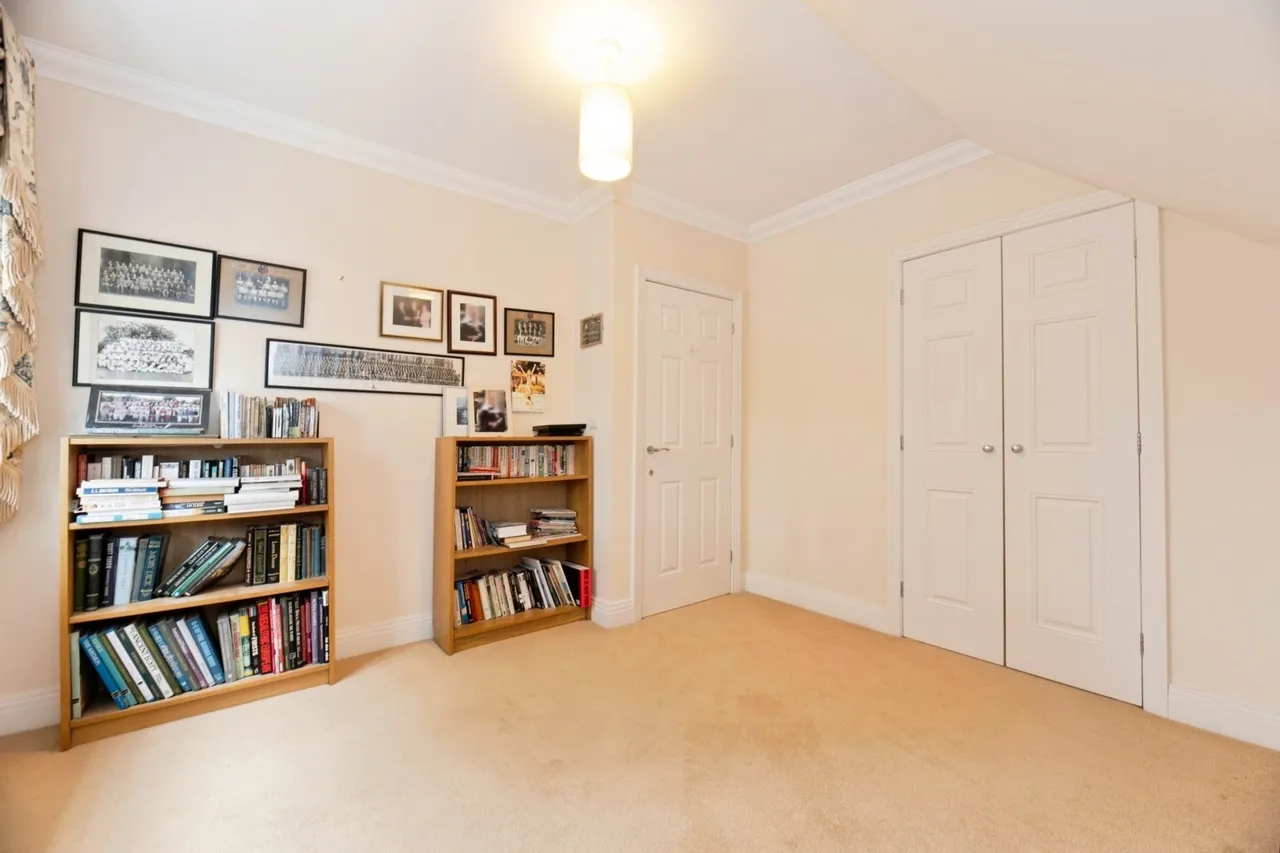 Forest Road, Effingham Junction, KT24, photo 16