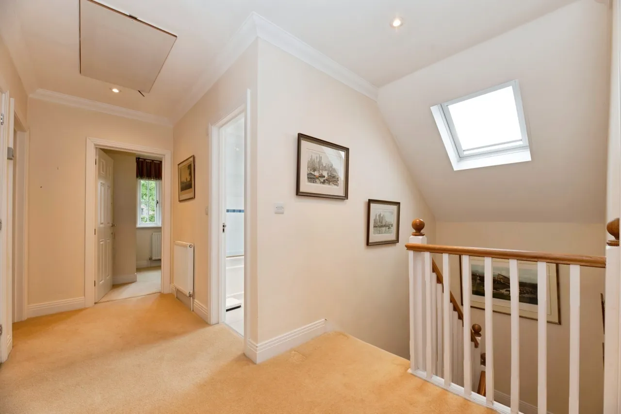 Forest Road, Effingham Junction, KT24, photo 15