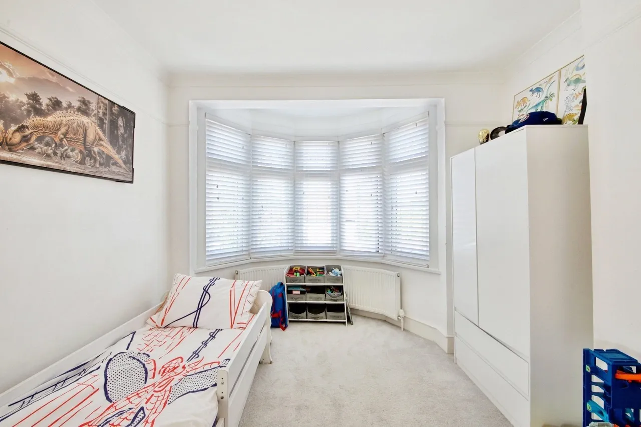 Staverton Road, Hornchurch, RM11, photo 7