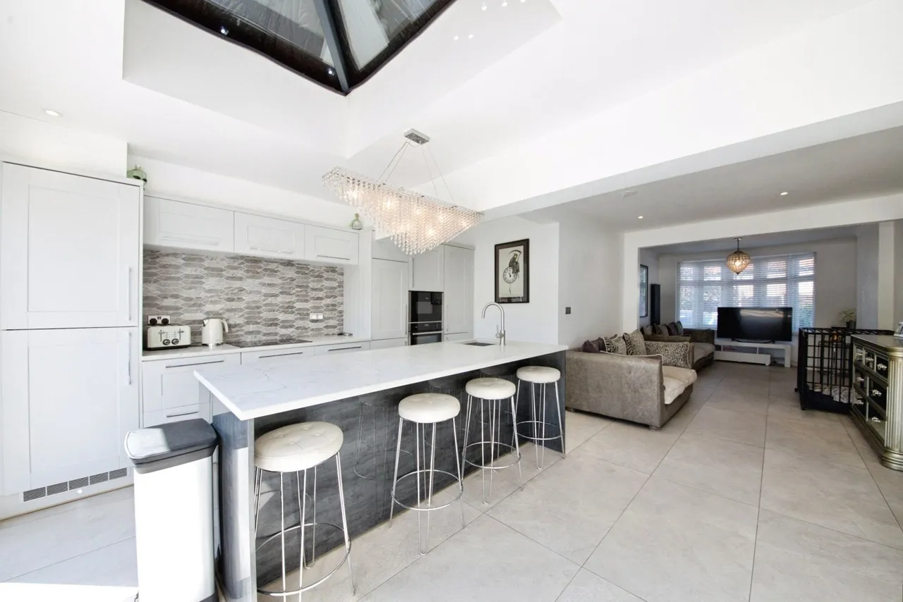 Staverton Road, Hornchurch, RM11, photo 25