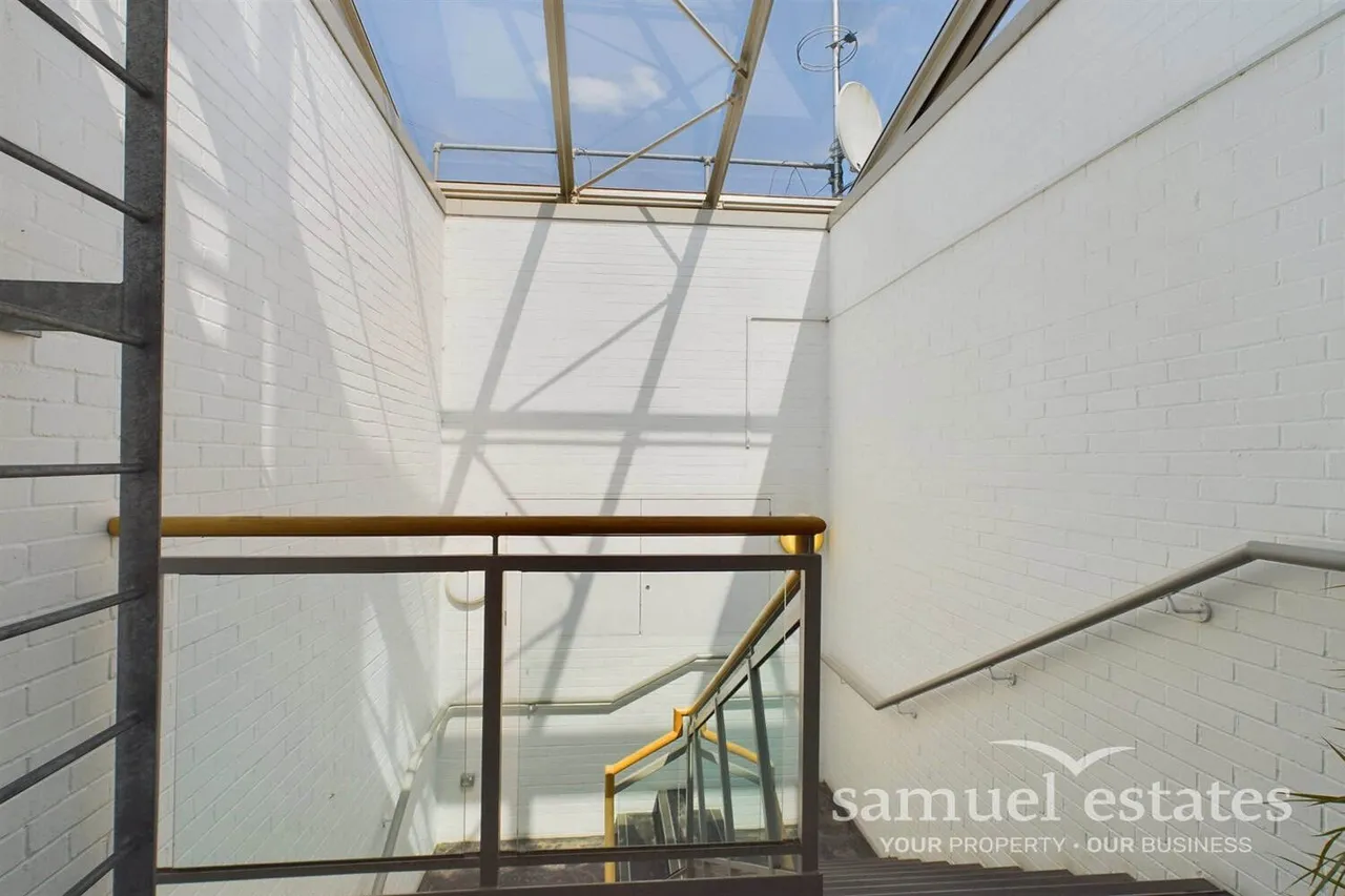 Watermill Way, London, SW19 2RW, photo 13