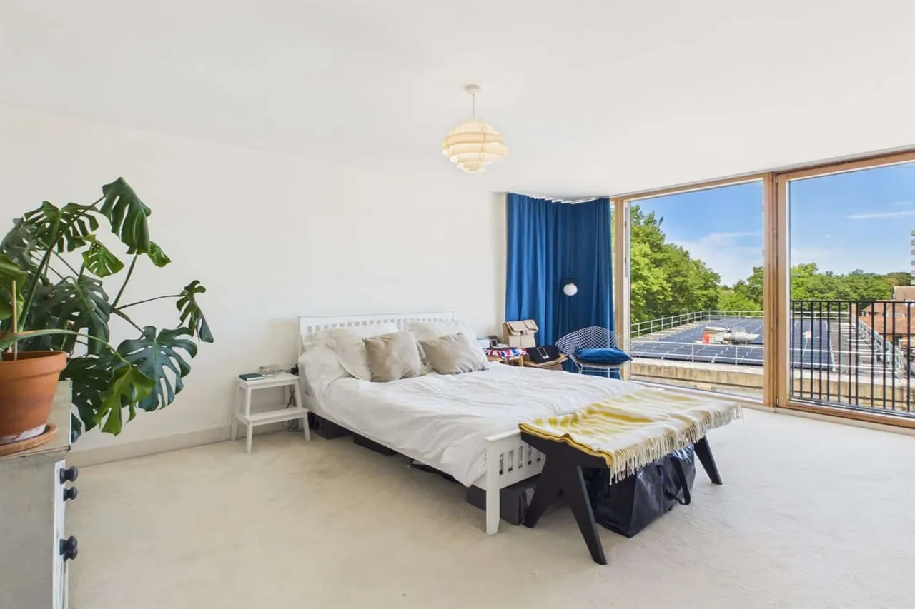 Watermill Way, London, SW19 2RW, photo 4