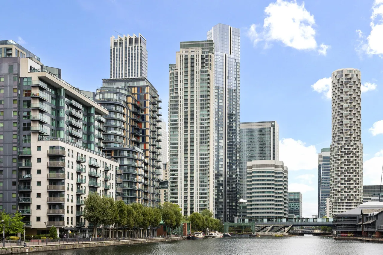 Pan Peninsula Square, London, E14, photo 12