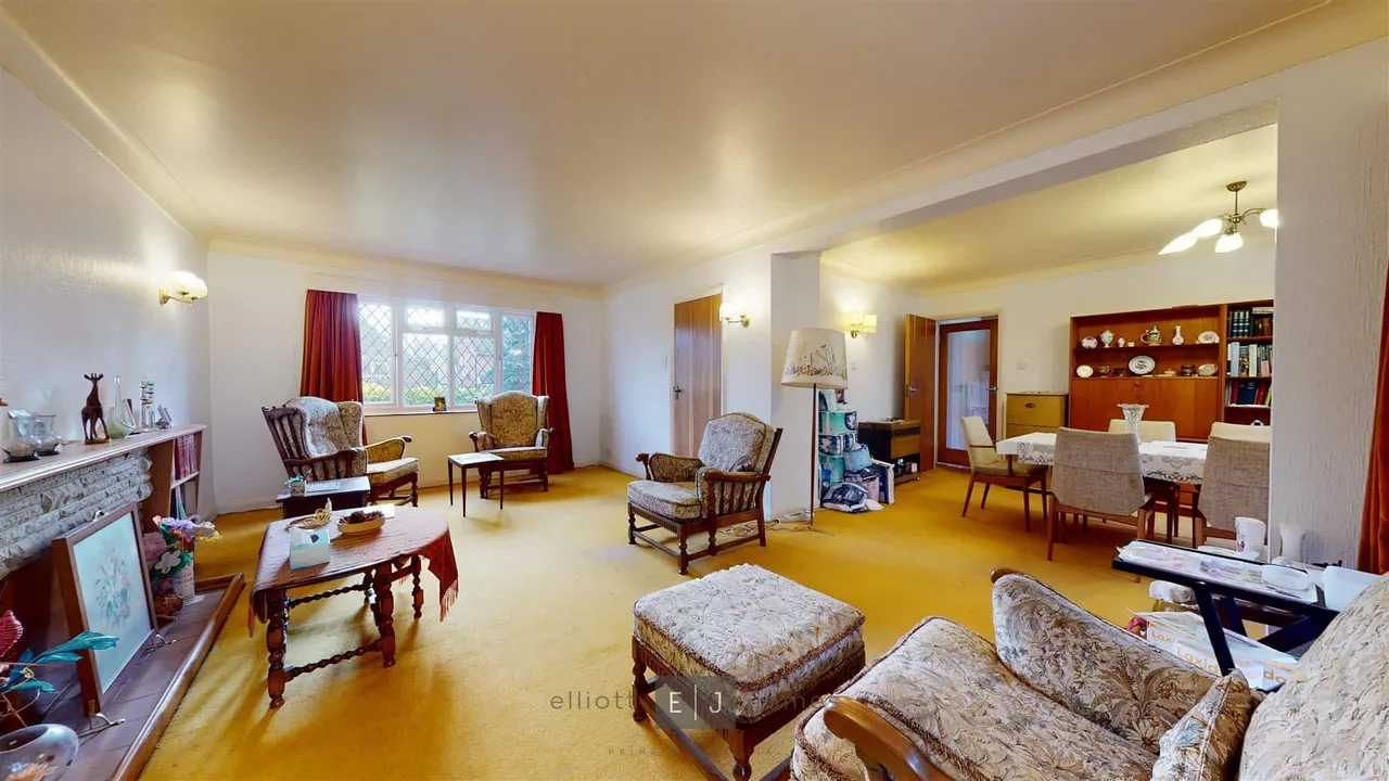 Broadstrood, Loughton, photo 6
