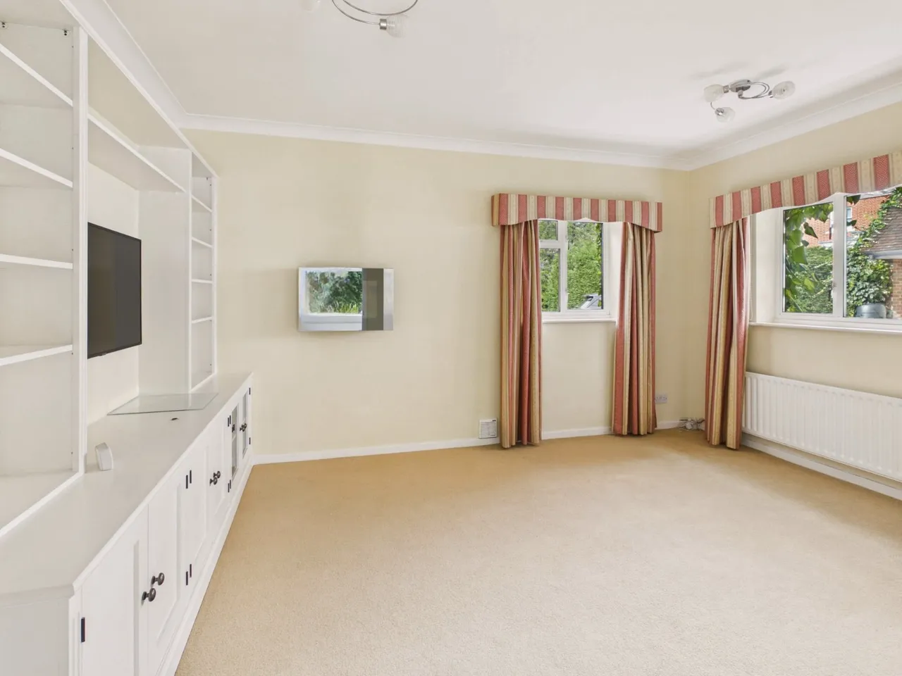 Beaconsfield, photo 14