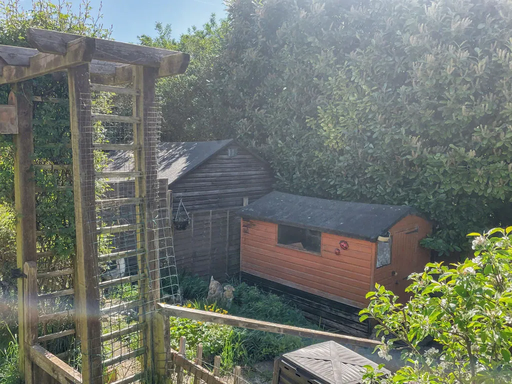 Hunt Road, High Wycombe HP13 7RE, photo 11